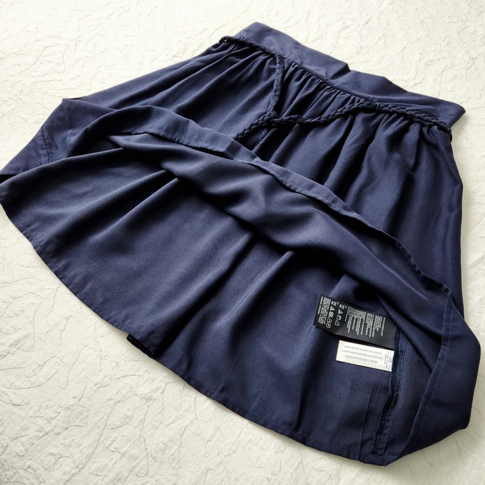 Tommy Hilfiger Navy Blue Pull-On Skirt With Braided Tie Belt, Size Small - Picture 13 of 16